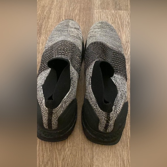 Ultra boost - Picture 2 of 3